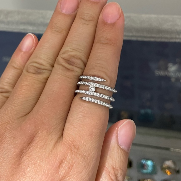 Swarovski ring - Picture 1 of 5